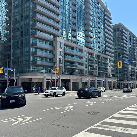 Waterfront Queens Quay West Apartment Toronto Exterior photo